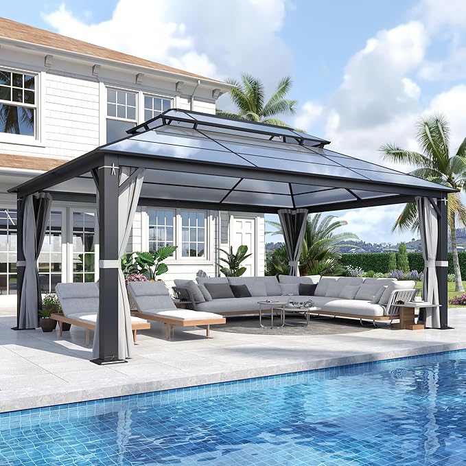 UV-blocking polycarbonate hardtop